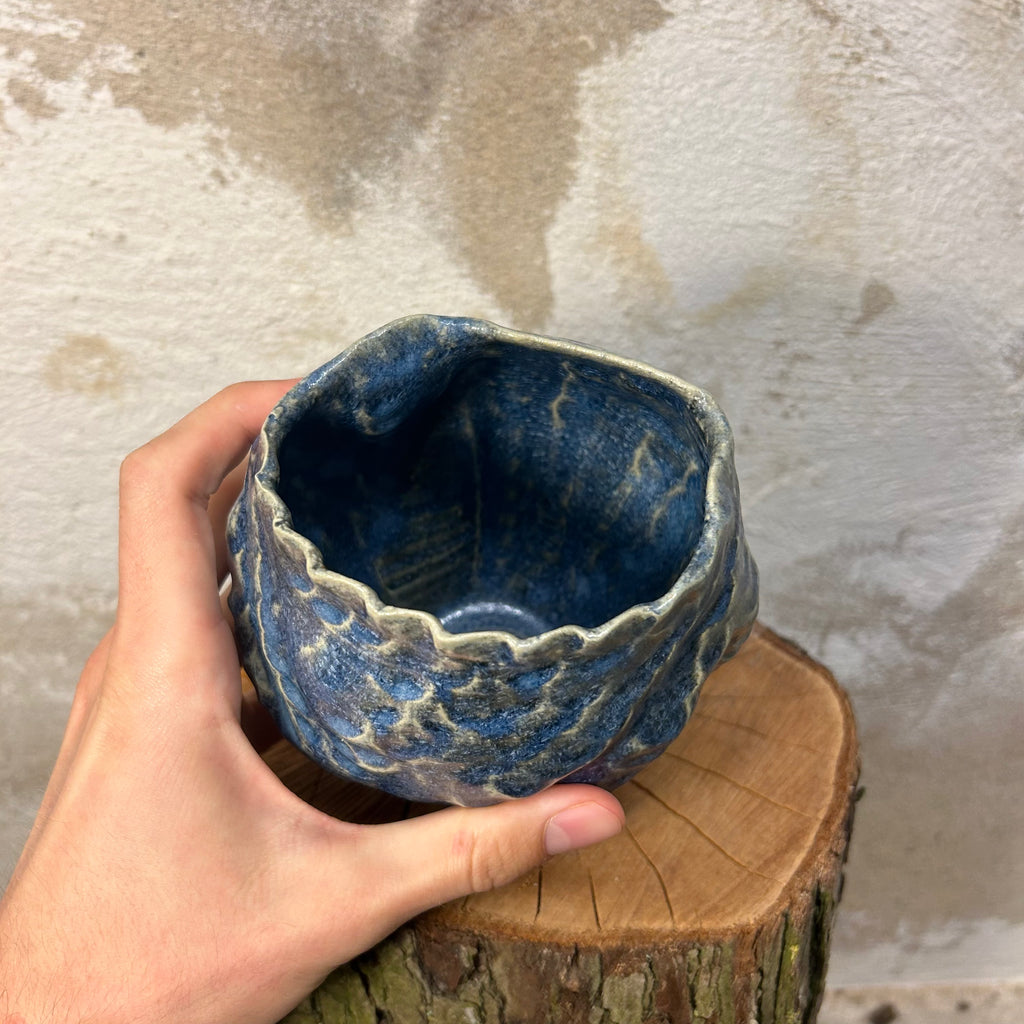 Koral-vase, "Dyb-blå krystal"