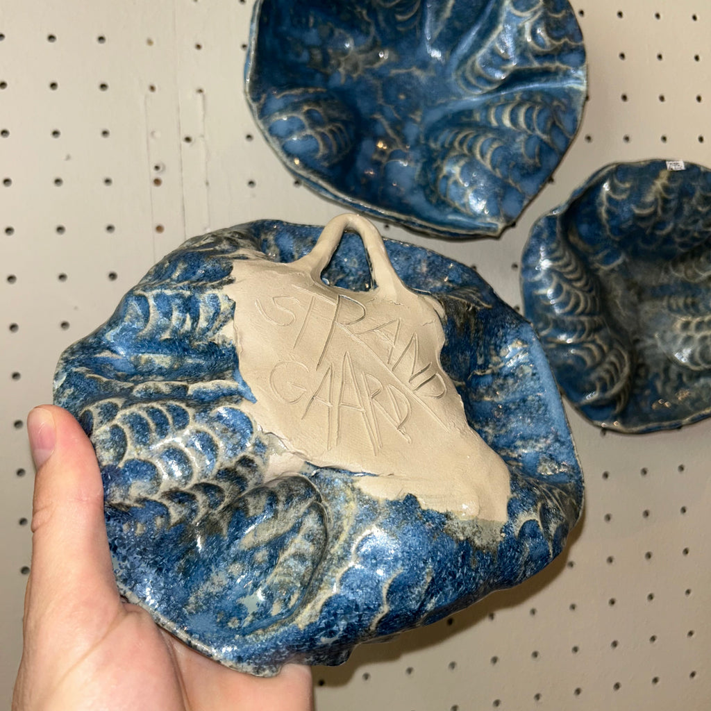 Vægophæng (og skål), "Dyb-blå krystal"